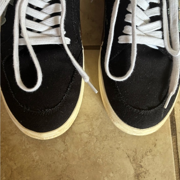 Off-White Men Sneakers - Picture 3 of 14